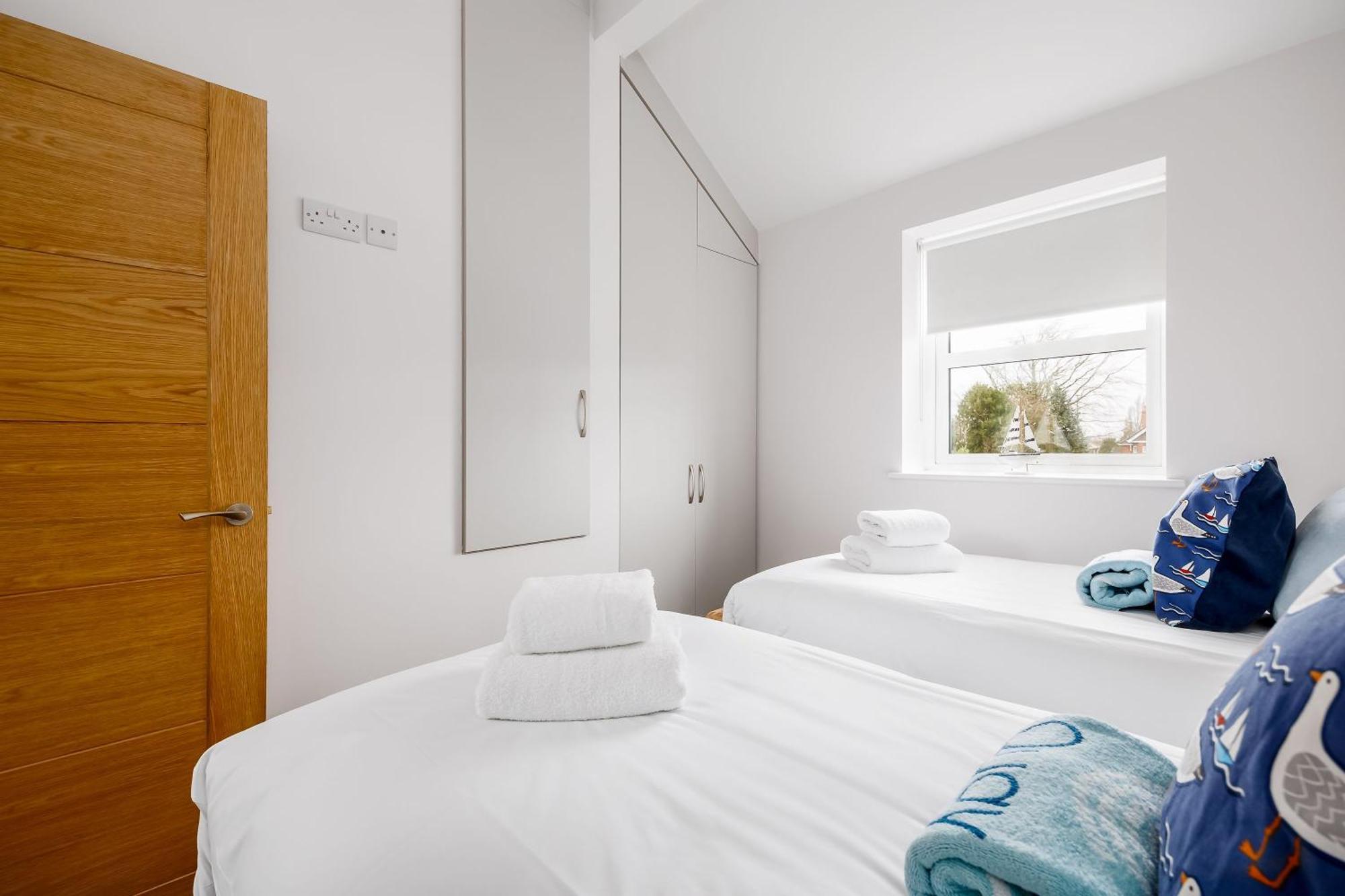 Charlotte Cottage Пул Екстер'єр фото